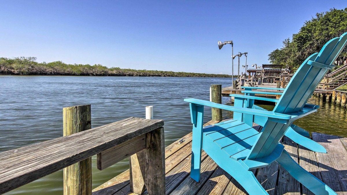 Arroyo City Apartment | Rio Hondo Studio w/Fishing Dock on Arroyo River!