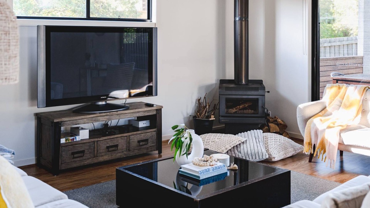 Coronet Bay House | Ripples in Coronet Bay