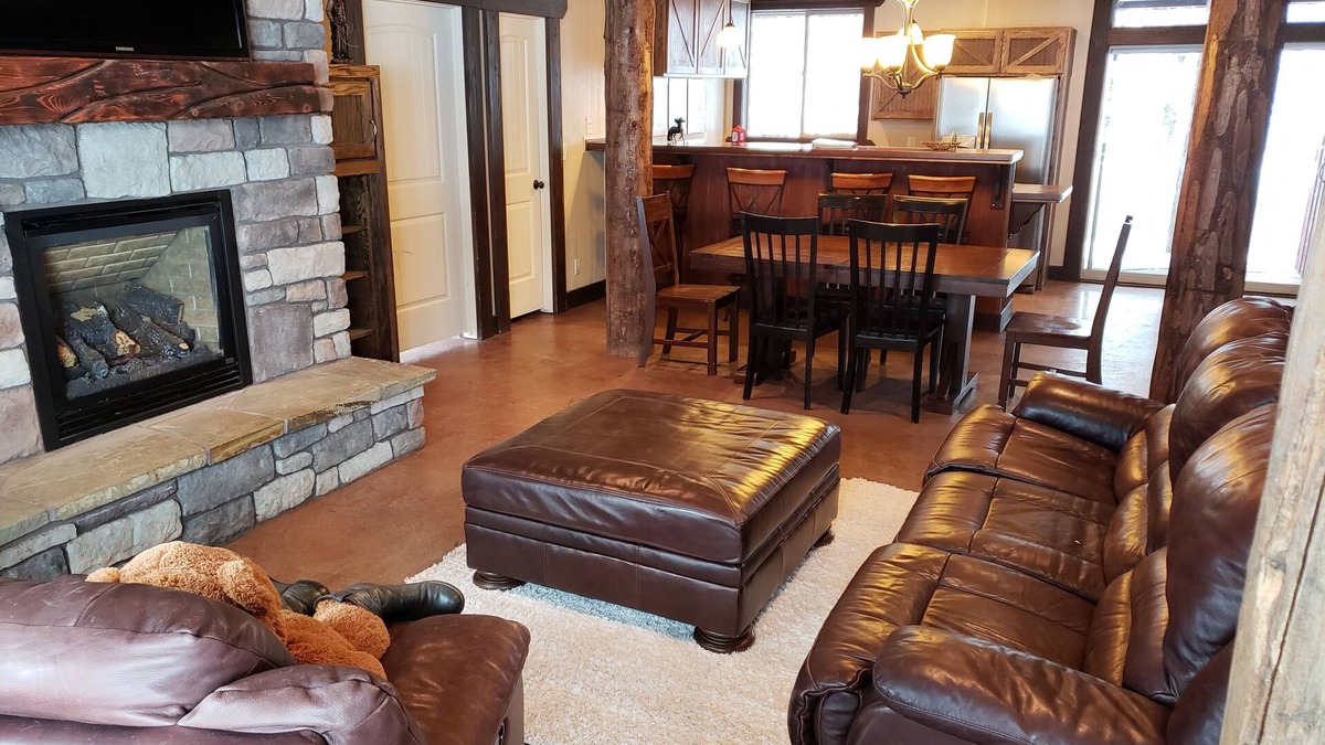 Last Chance Cabin | Rising Sun Ranch-Great for Large Group