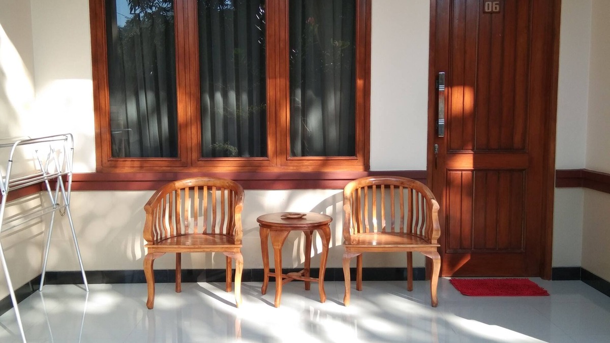 Batu Karas House | Rivana Hotel
