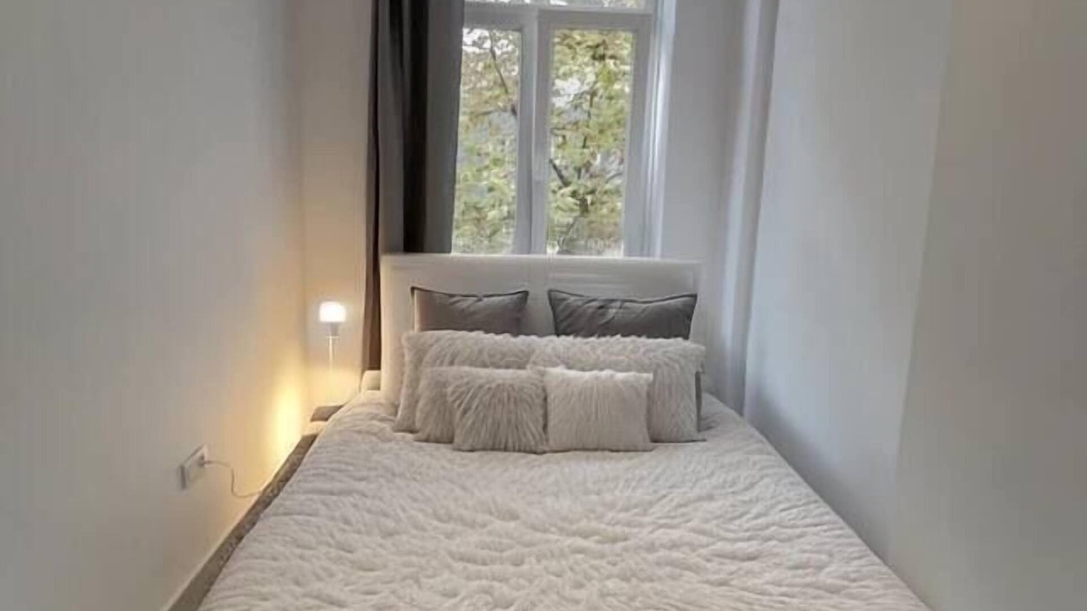 Charleroi Apartment | Rive Gauche I center - train station - airport