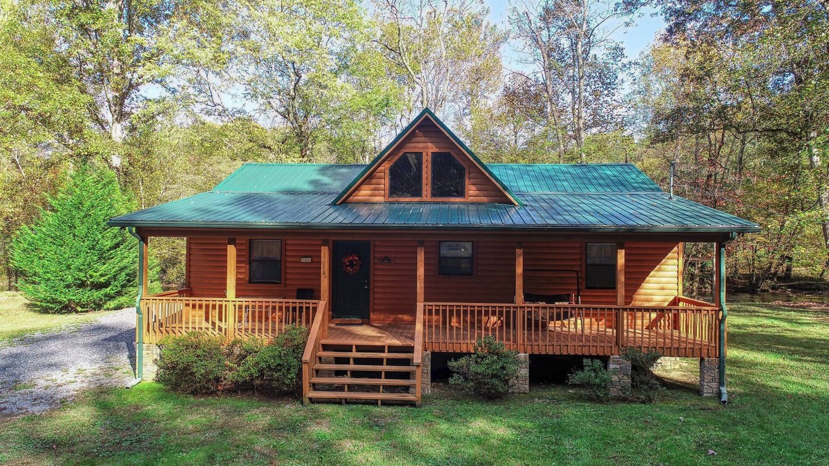 Deerfoot Park Estates Cabin | Rivendell Cabin on Cosby Creek