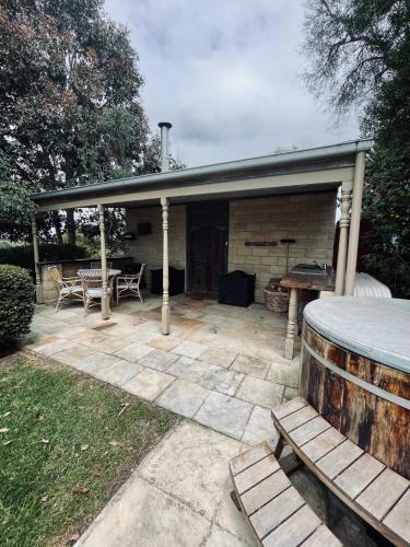 Tambo Upper Apartment | Rivendell Farm Estate