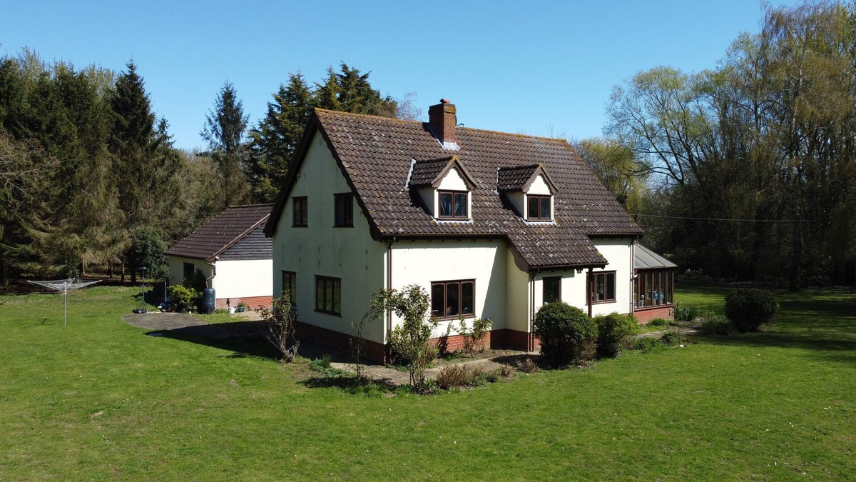 Weybread Cottage | Rivendell