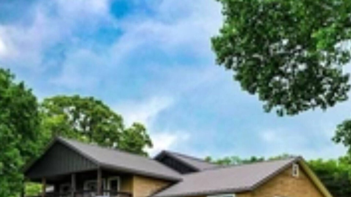 Berryville House | River Access Country Home with Great Views and Sunsets