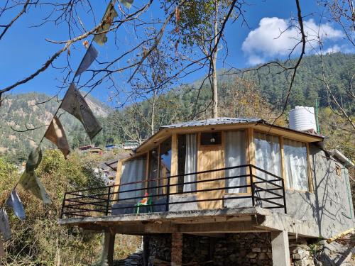 Jibhi House | River Edge By Hostalgic