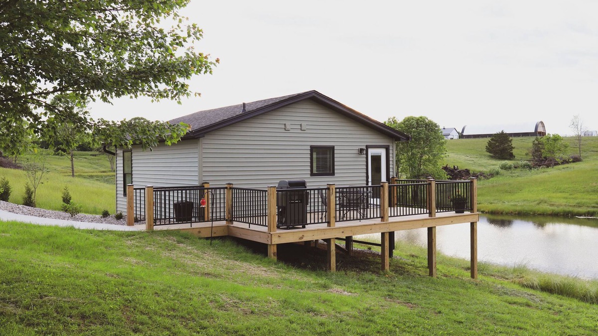 Bloomfield House | River Hill Farm Cottage