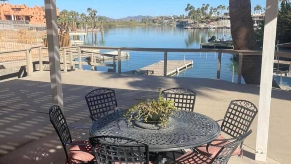 Yuma House | River House On The Water Lake Martinez Best Location On The Water