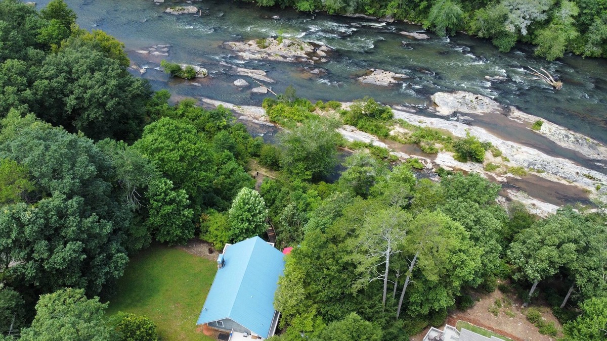 Cornelia House | River House with exceptional view