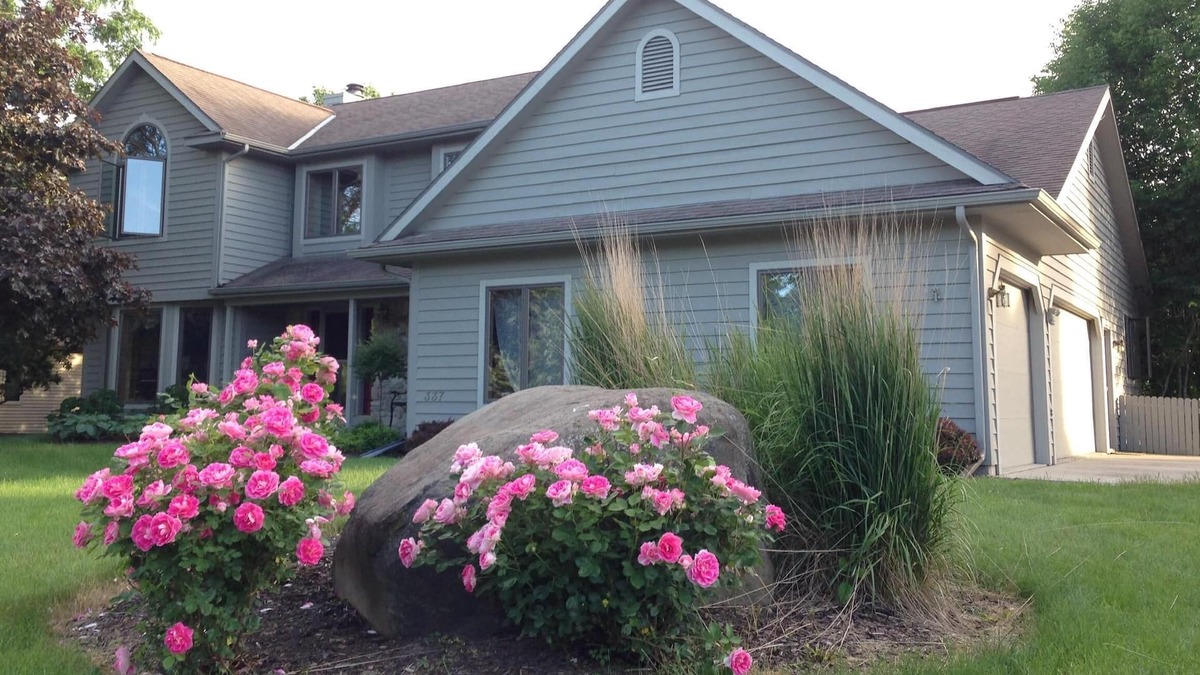 Sheboygan Falls House | River Meadow Getaway in Sheboygan Falls