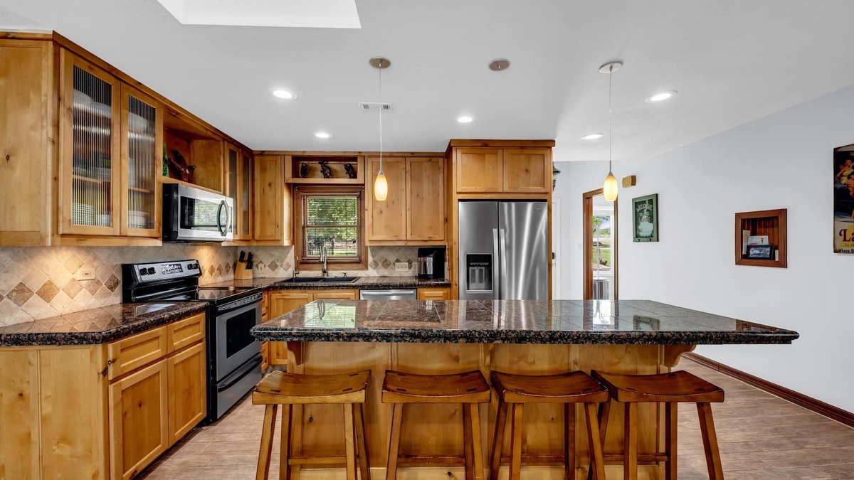 Kingsland House | River Oaks Place