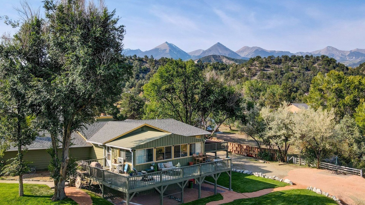 Howard House | River Place Retreat Unit 5- A River Oasis