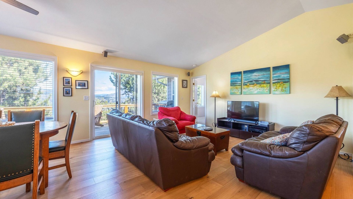 Hood River House | River Ranch, Close to DT Hood River!