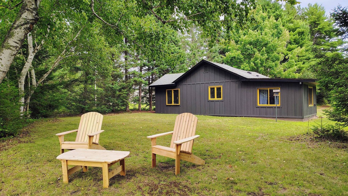 Hayward Cabin | River Retreat-Cozy Cabin on 3 Acres in Hayward