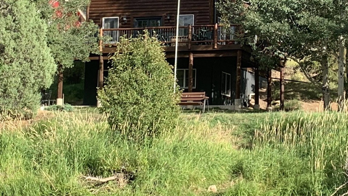 Woods Landing-Jelm Cabin | River's Edge Cabin - Newly Remodeled - On the Big Laramie River