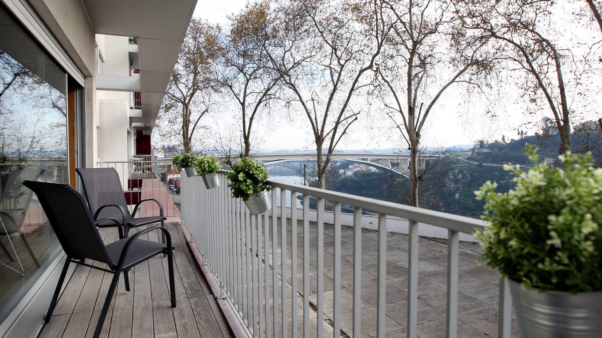 Centro / Baixa Apartment | River View 2 bedroom apartment