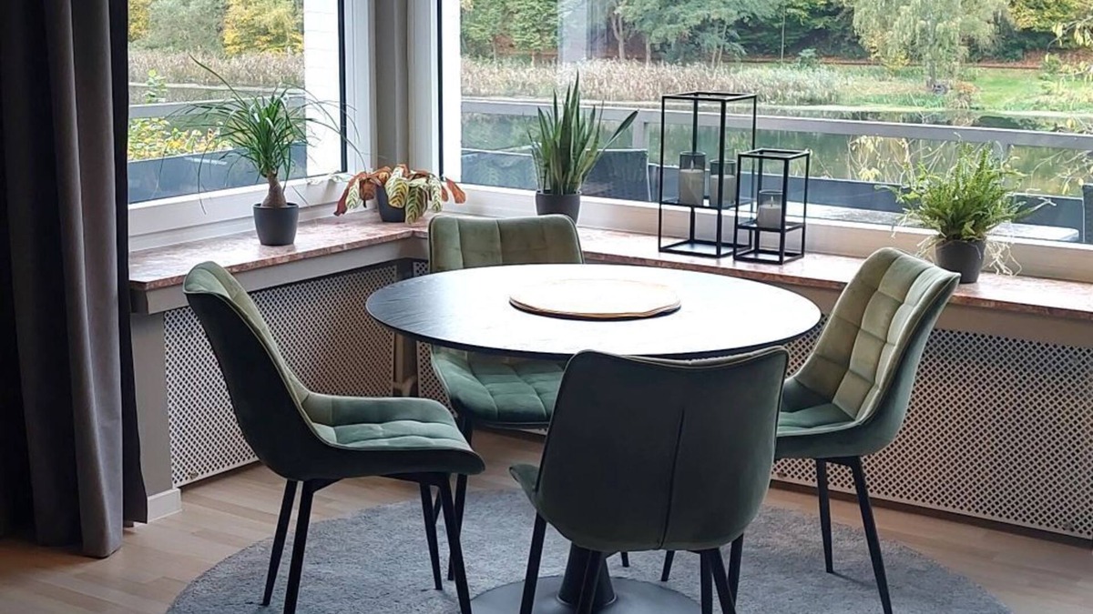 Staufenberg Apartment | River view! modern vacation apartment with balcony, at the cycle path Fulda+Weser