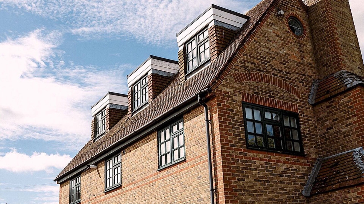 Rye Apartment | River View - Stunning Garden Flat w/Free Parking | Pass The Keys