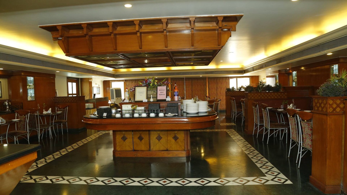 Ahmedabad City Centre Hotel | Rivera Sarovar Portico Ahmedabad