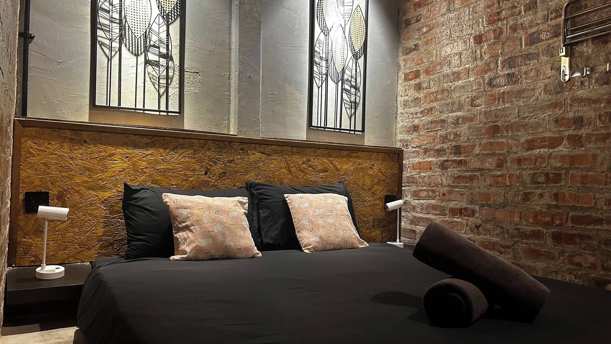 Kampung Sungai Buaya House | Riverbank Dungun Guesthouse & Cafe