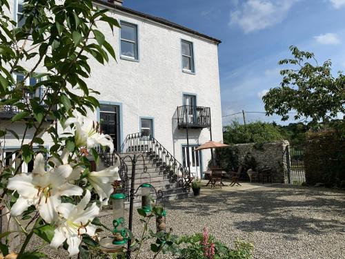 Innishannon Bed & Breakfast | Riverbank House Bed and Breakfast Innishannon