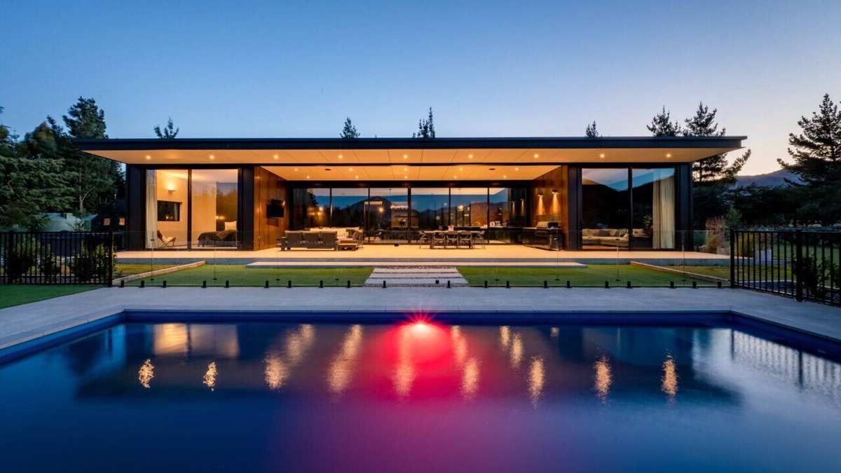 Albert Town House | Riverbank Luxury - Hosted by NZSIR Luxury Rental Homes