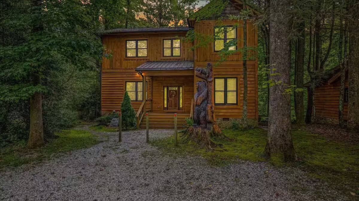 Cleveland Cabin | Riverfront 3BR Cabin minutes to Table Rock. Fire pit, hot tub, and game room.