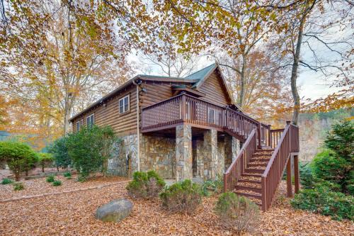 Rutherfordton House | Riverfront Blue Ridge Cabin with Private Hot Tub