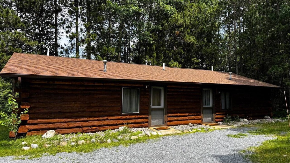 Crystal Falls Cabin | Riverfront Cabin #9.