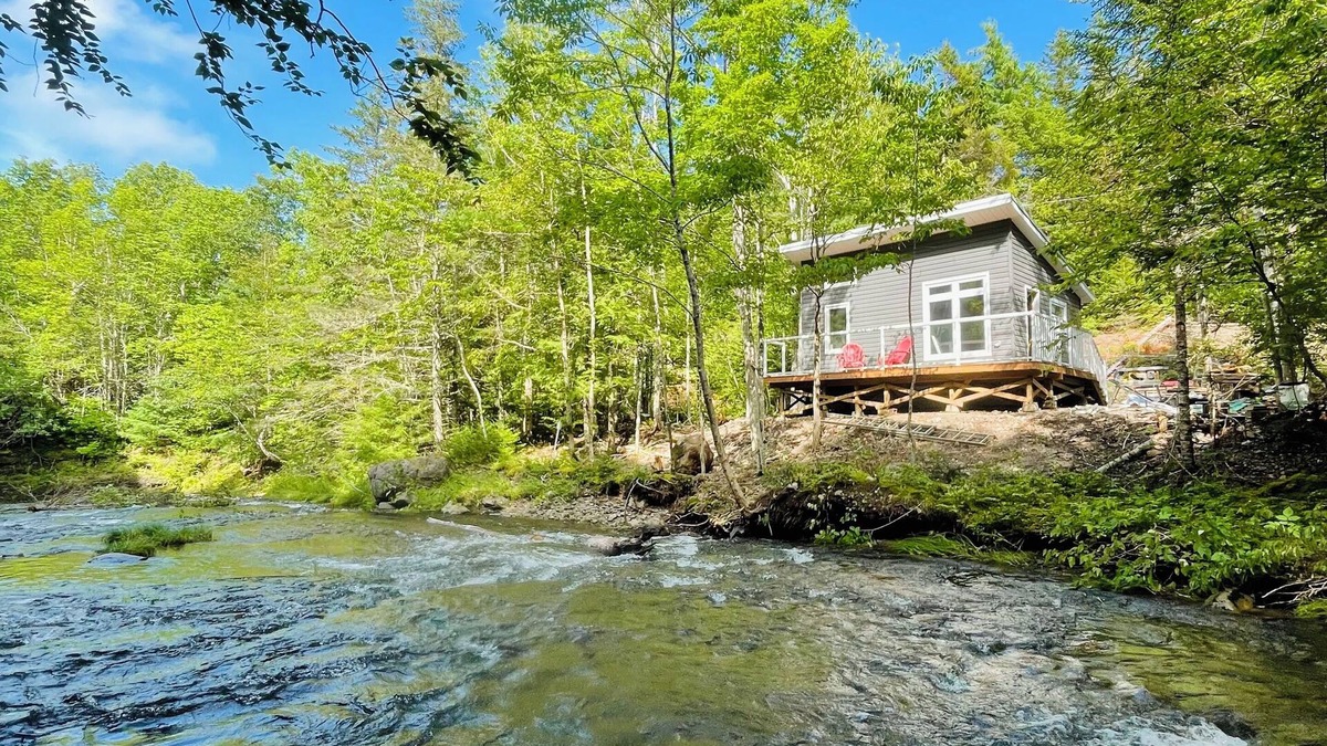 Balmoral Mills Cottage | Riverfront Cottage that offer Incredible views, is pet friendly and private
