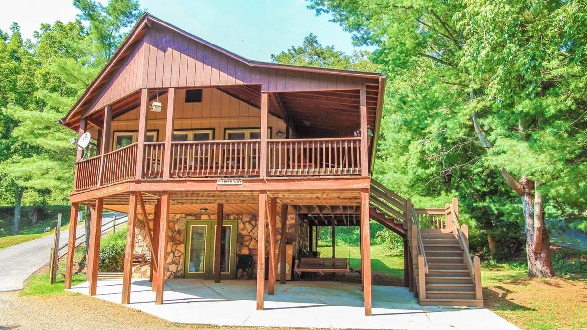 Draper Cabin | Riverfront/Easy River Access/Flat Yard 3BS10