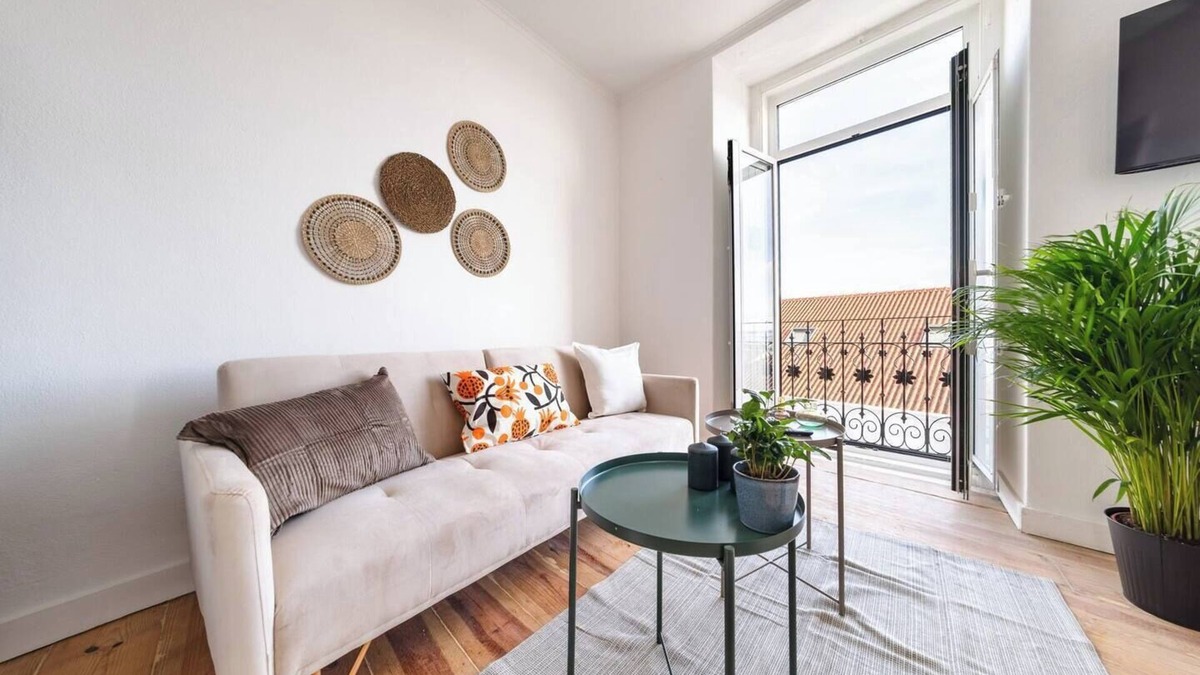 Santo Estevao Apartment | Riverfront Elegance | 4+1BR Spacious Retreat