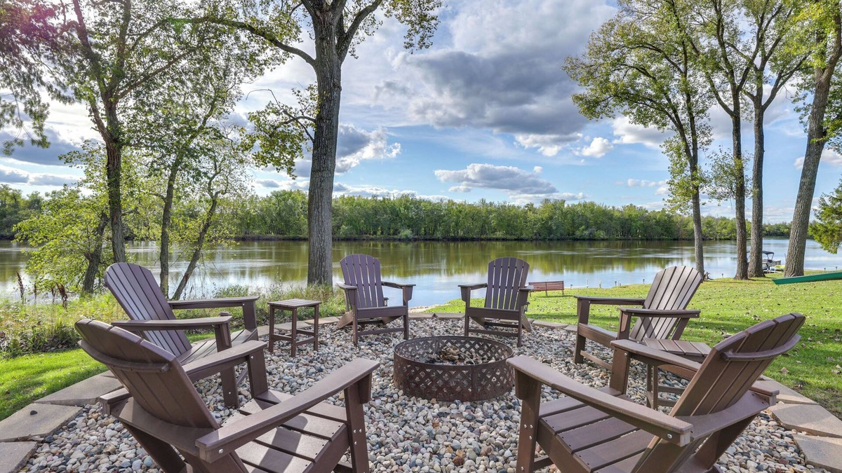Wisconsin Dells Cabin | Riverfront Home w/Private Dock in Wisconsin Dells