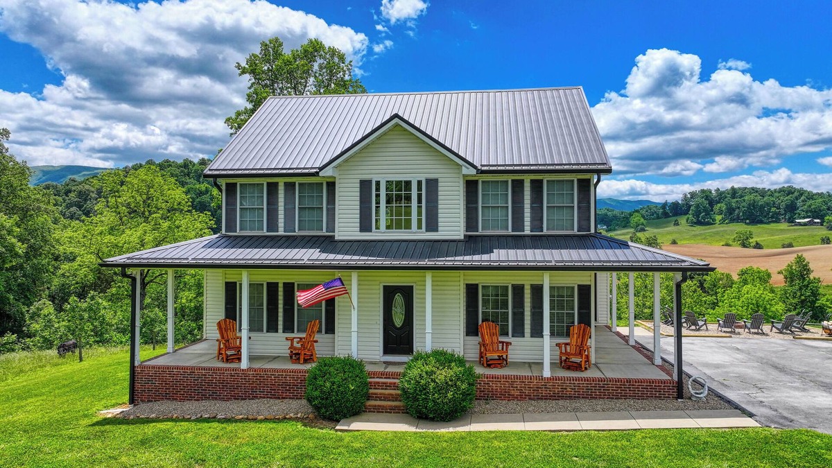 Bristol Cabin | Riverfront home on South Holston River Perfect for Fishing, Hiking, Relaxing