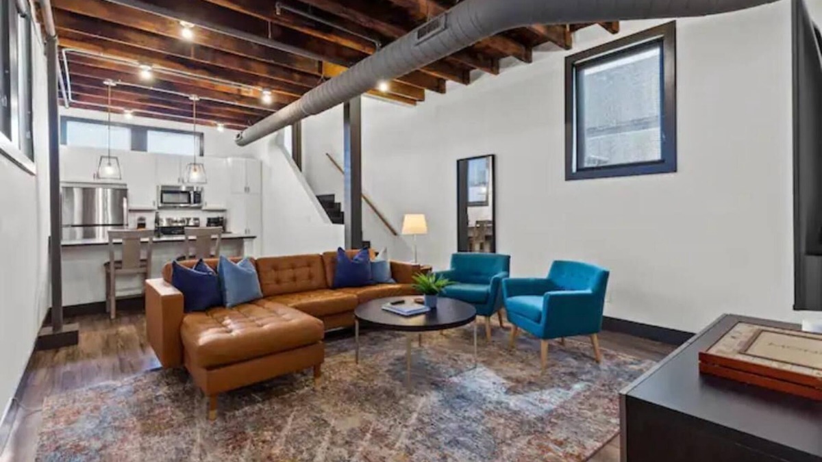 Downtown St. Louis Apartment | Riverfront Loft - Private Balcony - King Bed - Arch, Conventions & Casino