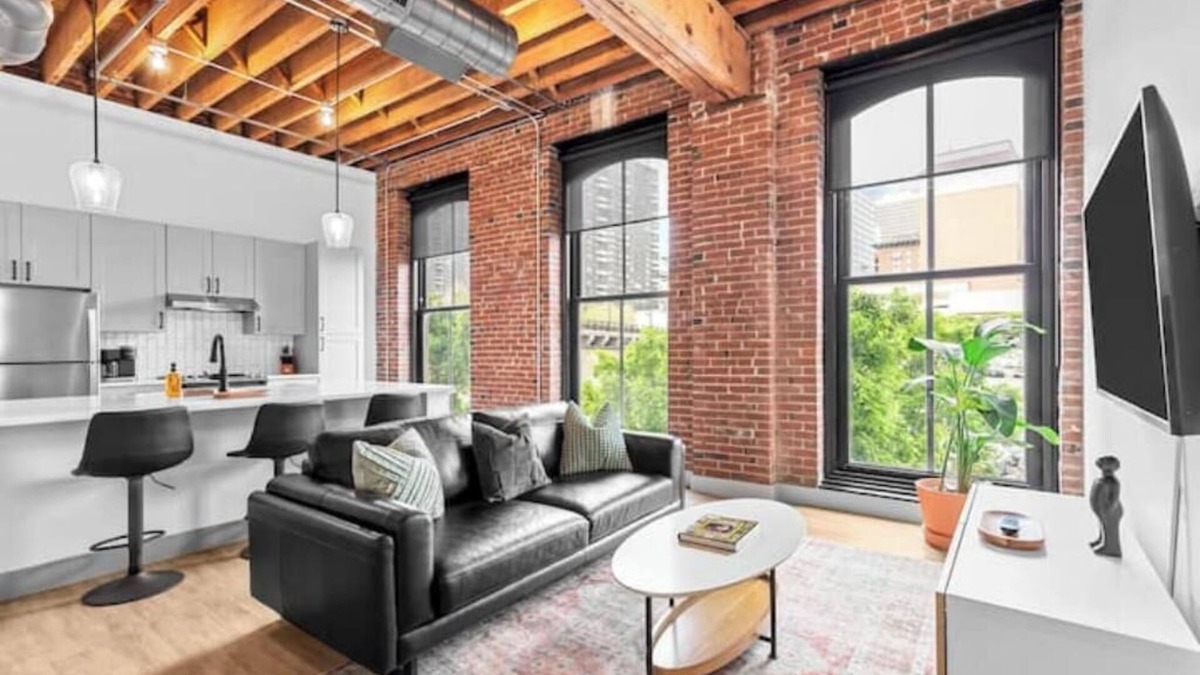 Downtown St. Louis Apartment | Riverfront Loft-Steps from Arch-Gated Parking