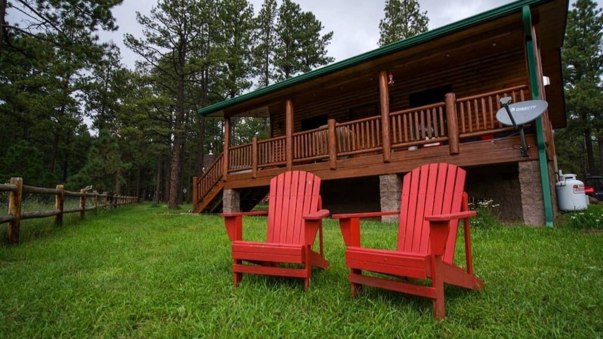 Greer Cabin | Riverfront Retreat (Cabin 100)