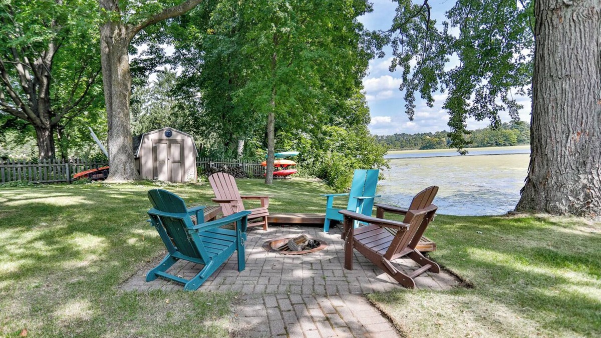 Schofield House | Riverfront Retreat with Hot Tub, Kayaks | Sleeps 8