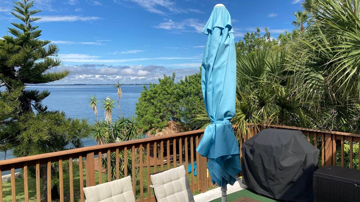 Crescent Beach Apartment | Riverfront*Shared Pool*3-Minute Walk to the Beach (202)