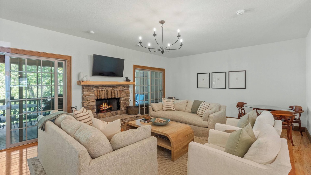 Cashiers House | Riverfront Townhome Near Sapphire Resort, Hikes, Dining & Shopping