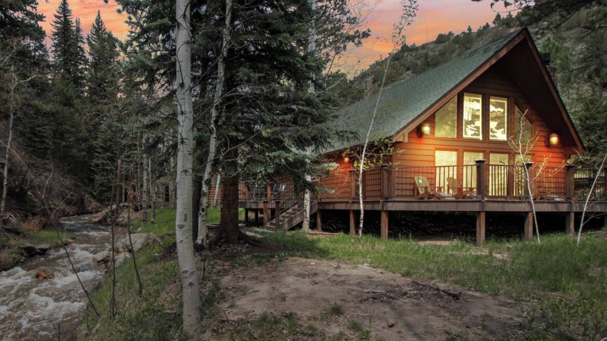Drake Cabin | Riverfront Updated Cabin Close to Estes Park New Hot Tub 3 Private Acres Pet OK