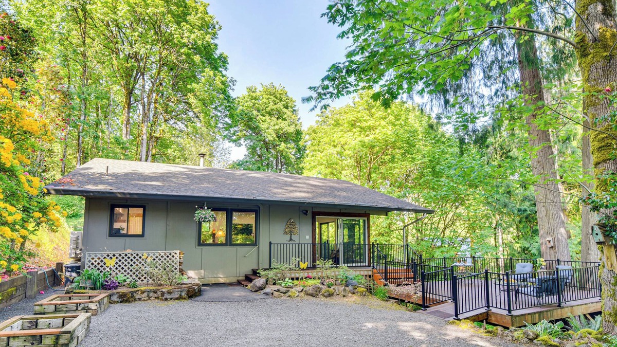 Woodland Cabin | Riverfront Woodland Cabin: Wooded & Forested Views