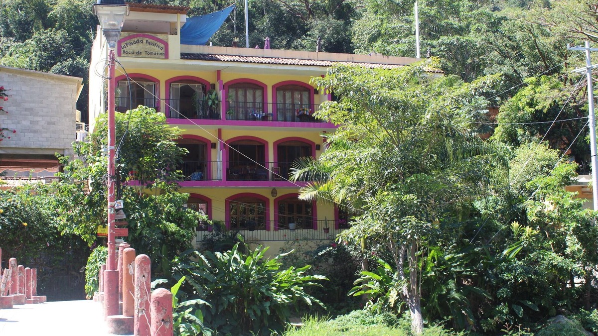 Boca de Tomatlan Condo | Riverside apartment minutes away from the Beach