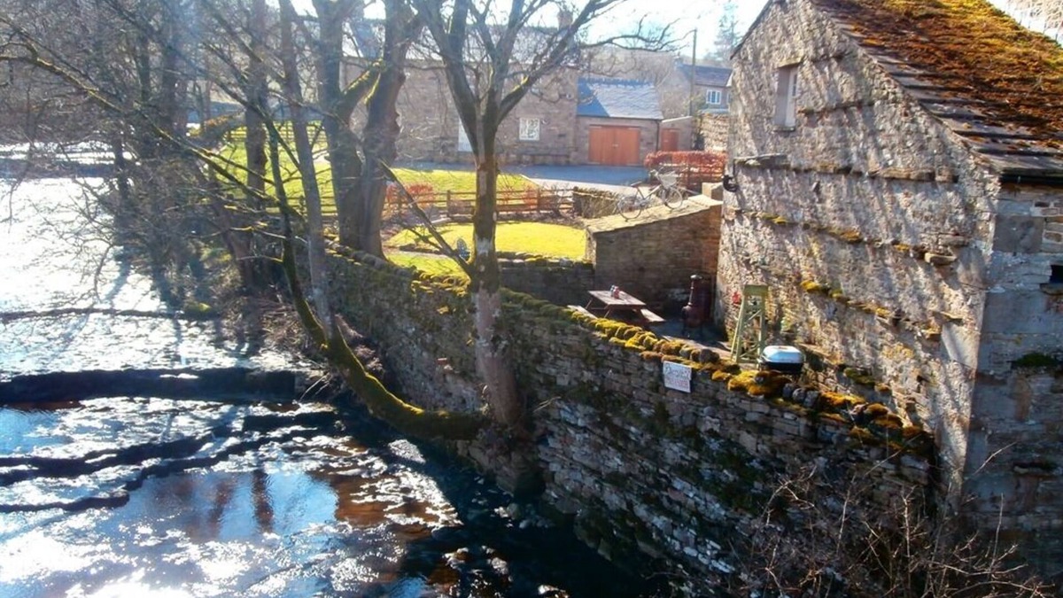 Bainbridge Bed & Breakfast | Riverside B & B