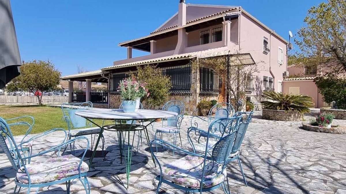 Corfu Town Villa | Riverside City Villa Corfu