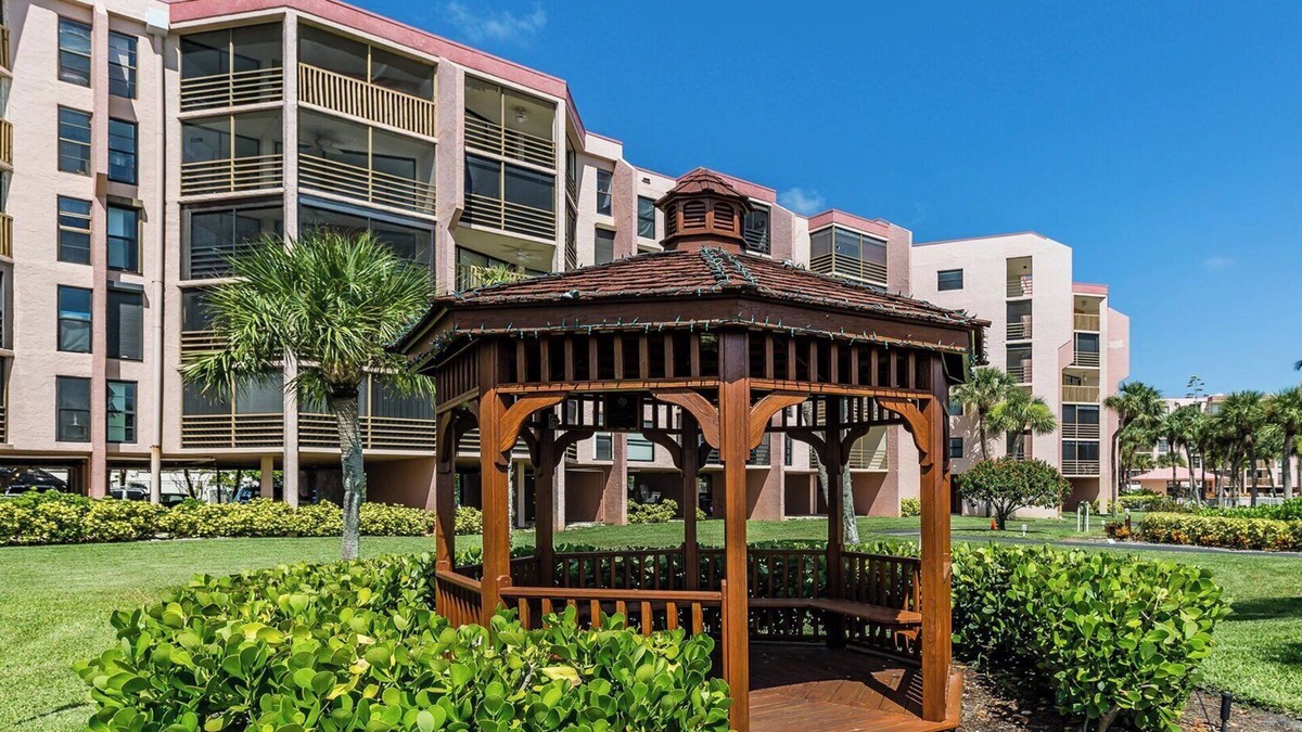 Marco Island Condo | Riverside Club A206 in Marco Island