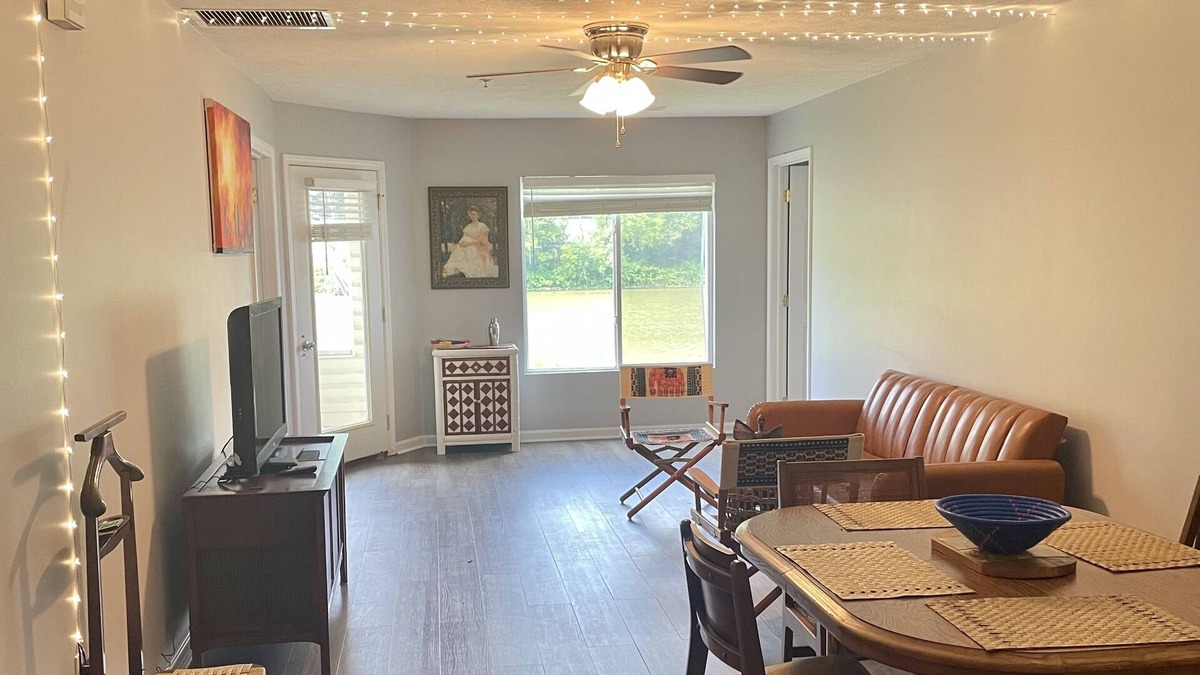 Osage Condo | Riverside Condo close to WVU Stadium