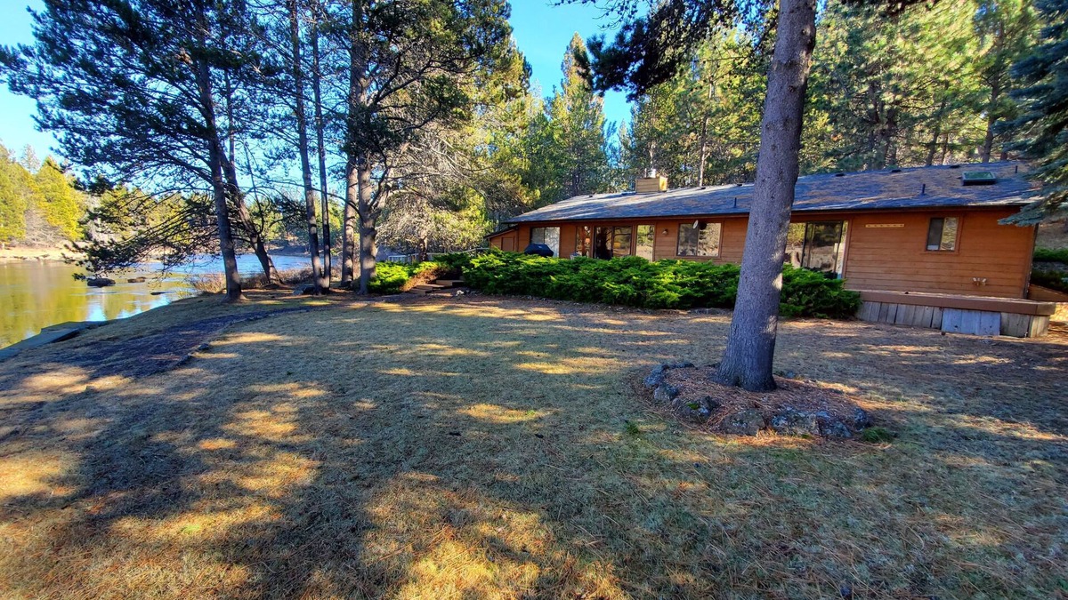 Deschutes River Woods House | Riverside Family Retreat On The Deschutes