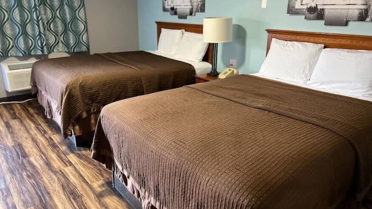 Hebron Hotel | RIVERSIDE MOTEL