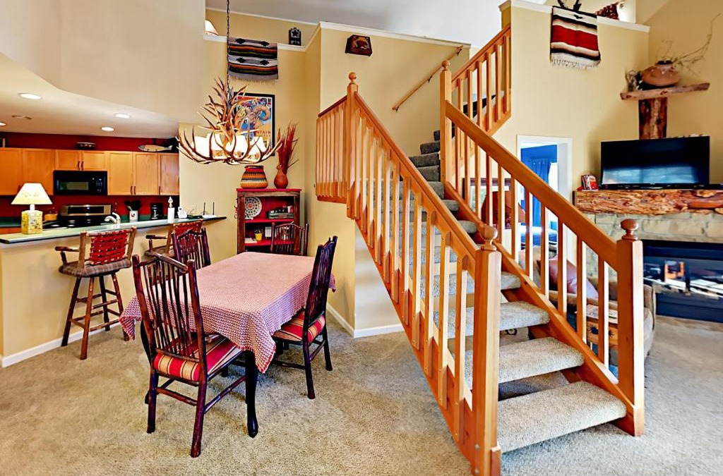Edwards Apartment | Riverside Treehouse